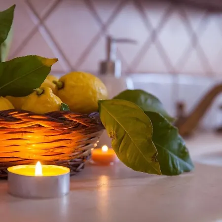 Appartamento Tre Coni A Due Passi Dal Centro Cisternino