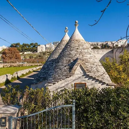 Appartamento Tre Coni A Due Passi Dal Centro Cisternino