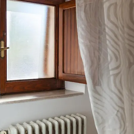 Tre Coni A Due Passi Dal Centro 奇斯泰尼诺